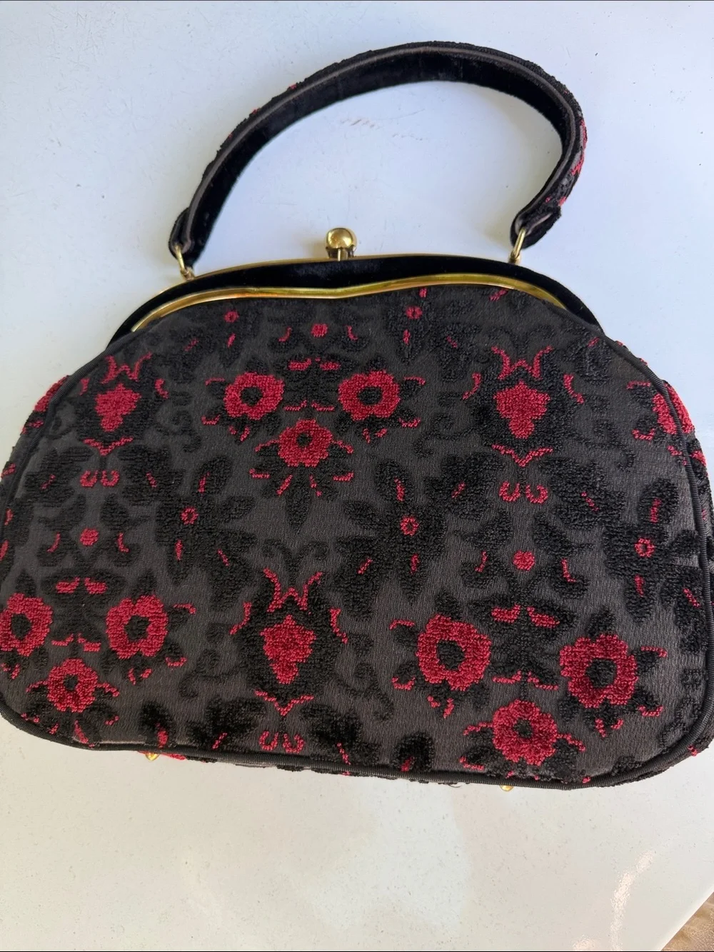 Meyers Made in the USA Vintage Black and Red Floral Frame Wristlet with Gold Ac